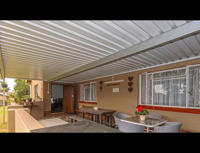 5 BEDROOM HOUSE FOR SALE IN GILLITTS